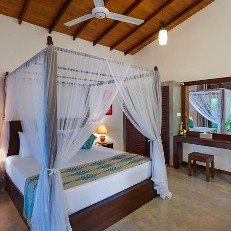 Ballarat Luxury Villa - Hikkaduwa Luaran gambar